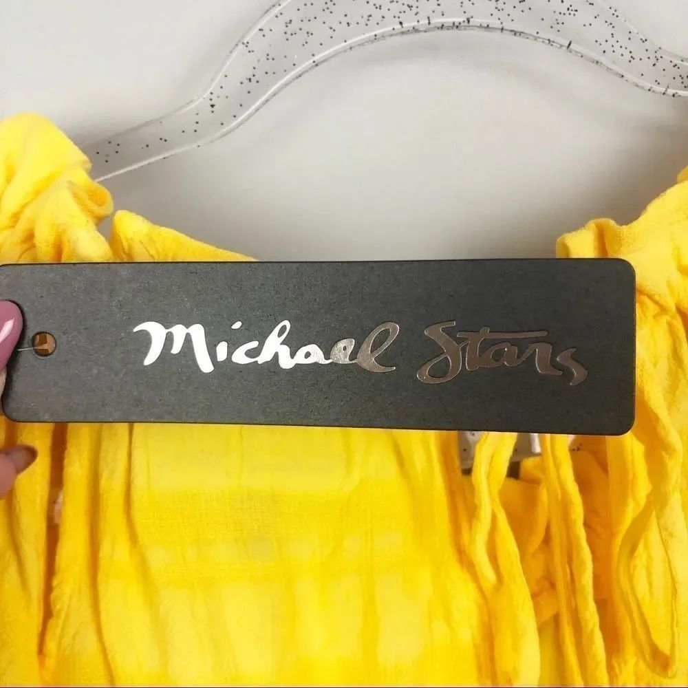 MICHAEL STARS | Ruffle Tie Neck Top Plisse Yellow - Picture 12 of 13